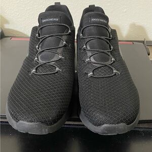 Women’s Skechers in size 10w